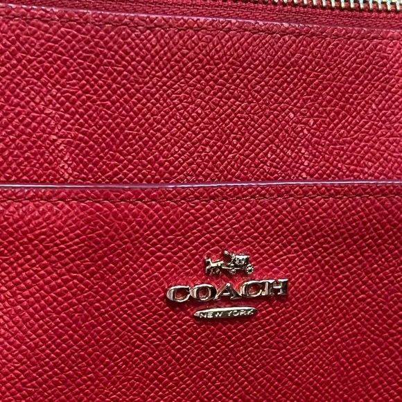 Coach Crossbody Mini Bag Purse Crossgrain Leather Dark Red Loved - Picture 2 of 9